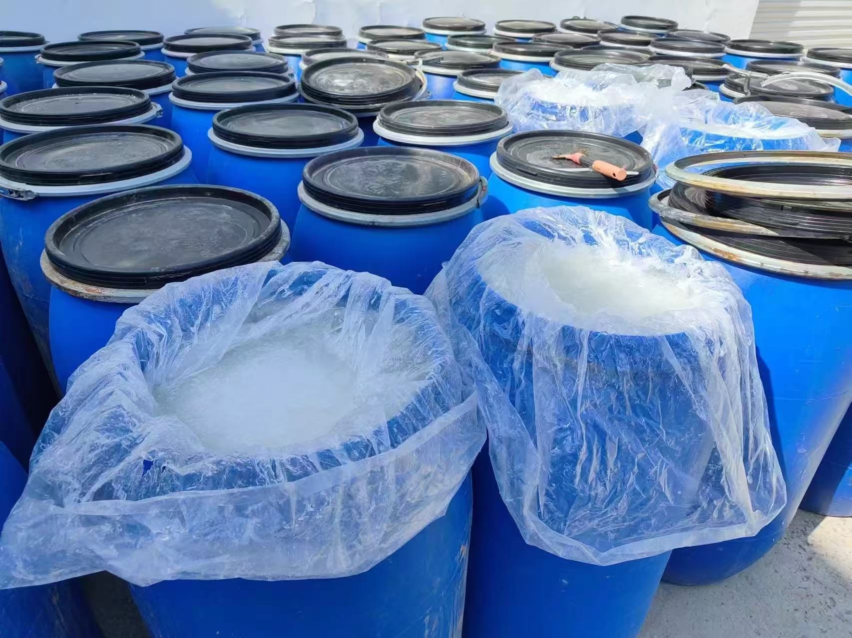 SLES 70% chemicals3.jpg